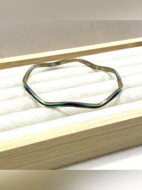 Vintage Wavy Wave Silver Tone Bangle Bracelet Teal  Inlay